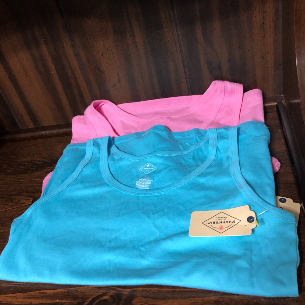 Women’s Tank Tops, 2 Pack, Med, NWT’s